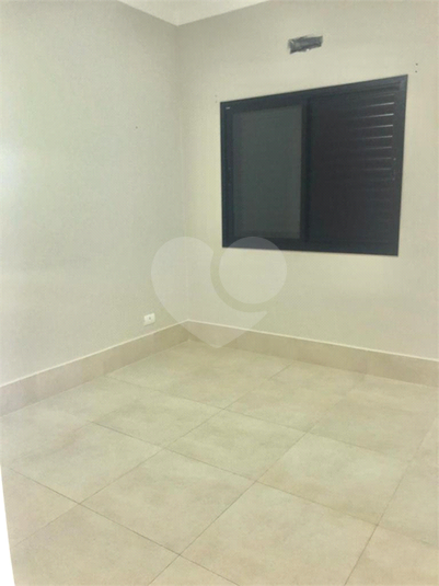 Foto REO1121636