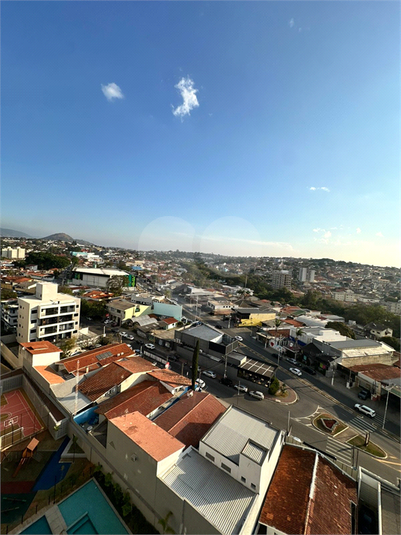 Foto REO1121637