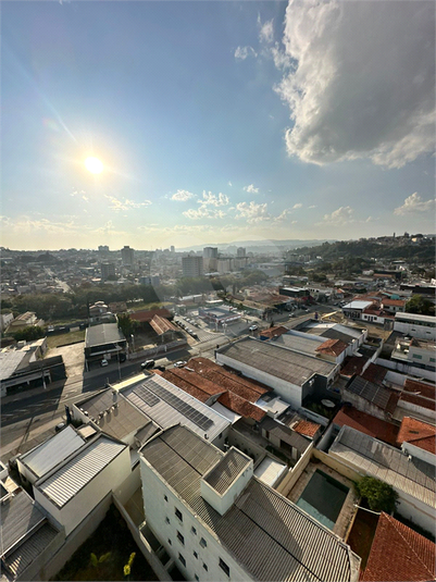 Foto REO1121637