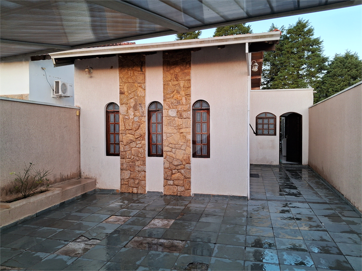 Foto REO1121639
