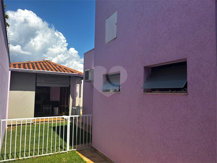 Foto REO1121654
