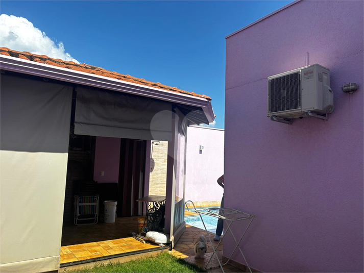 Foto REO1121654