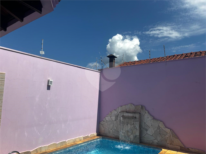 Foto REO1121654