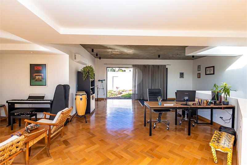 Foto REO1121657