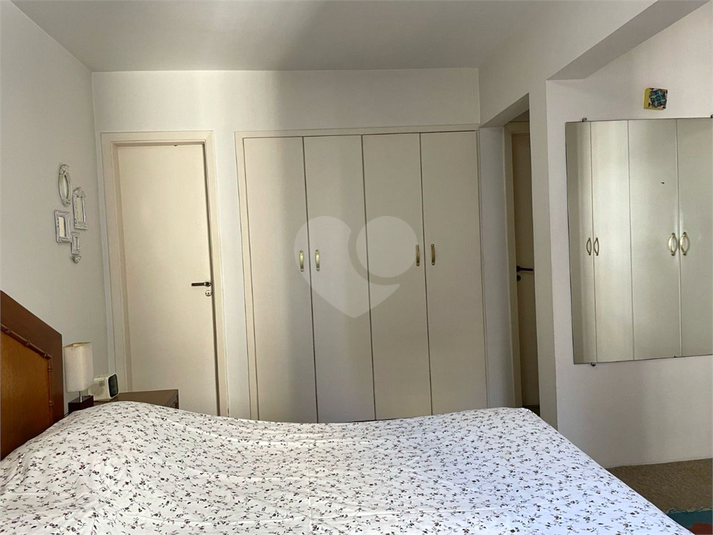 Foto REO1121658