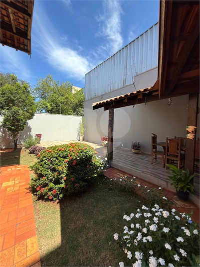 Foto REO1121671