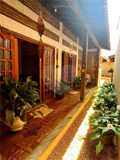 Foto REO1121671
