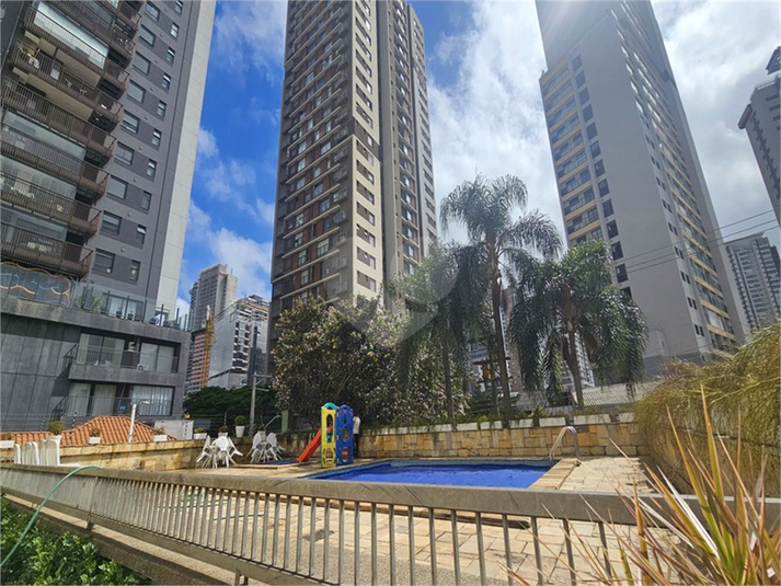 Foto REO1121677
