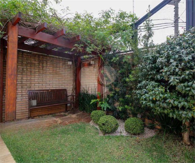 Foto REO1121688