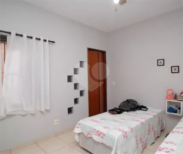 Foto REO1121691