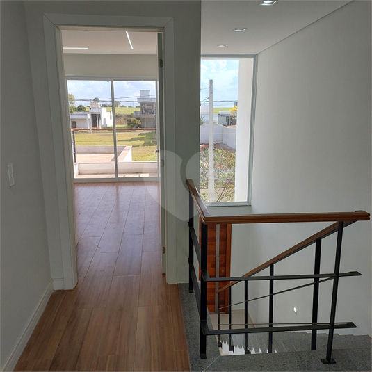 Foto REO1121701