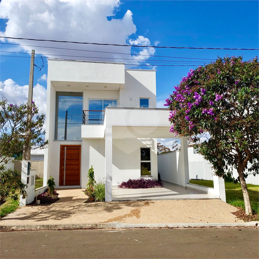 Foto REO1121701