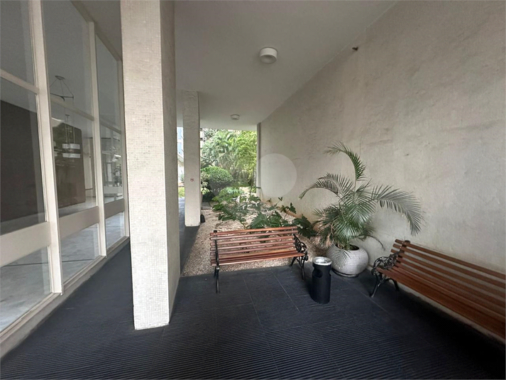 Foto REO1121706