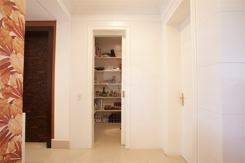 Foto REO1121745