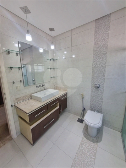 Foto REO1121746