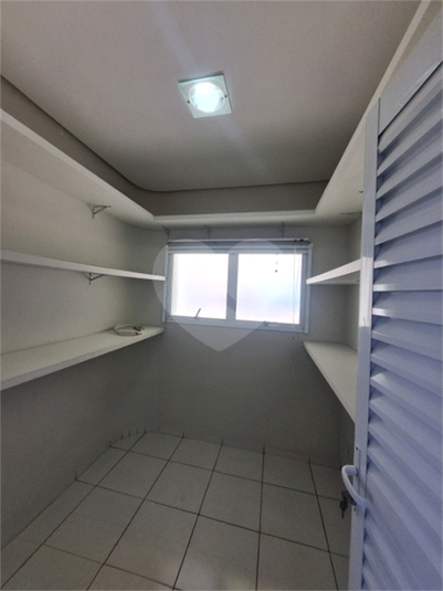 Foto REO1121746