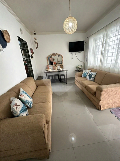 Foto REO1121750