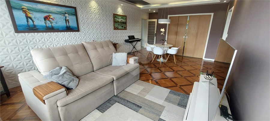 Foto REO1121784
