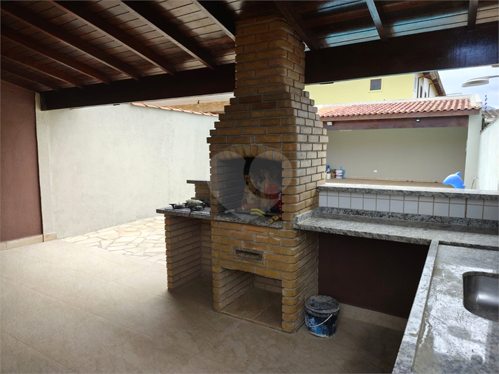 Foto REO1121798