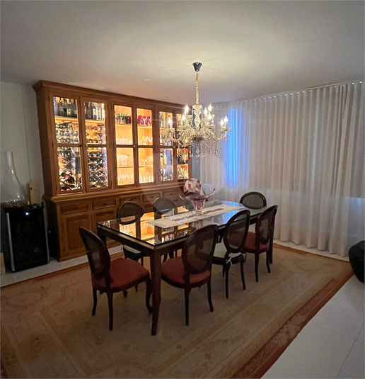Foto REO1121802