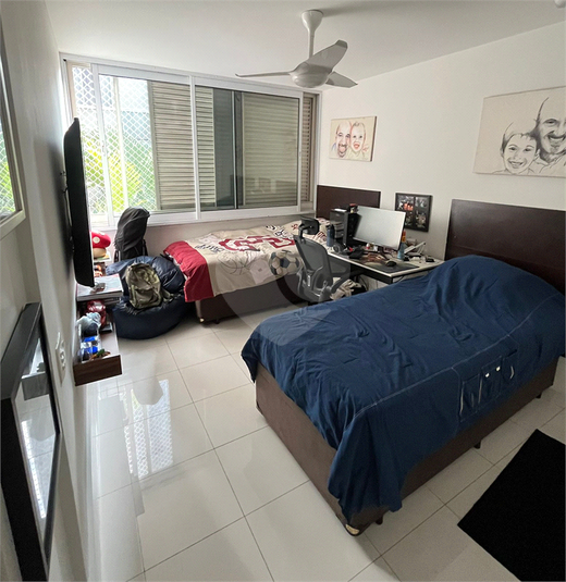 Foto REO1121802