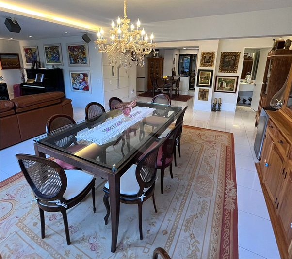 Foto REO1121802