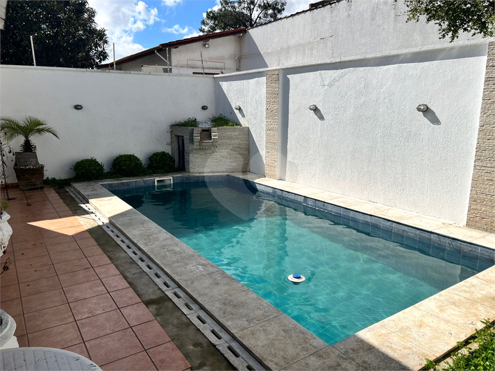 Foto REO1121816