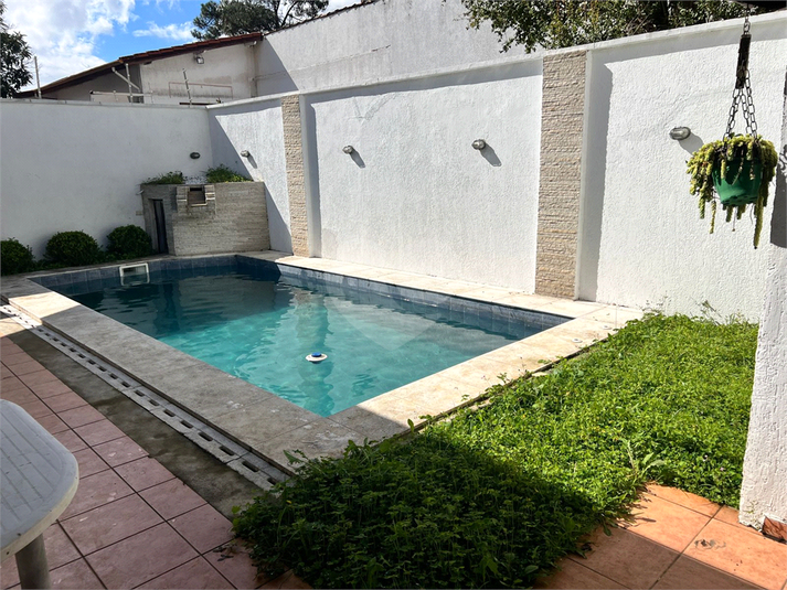 Foto REO1121816