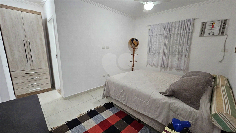 Foto REO1121825