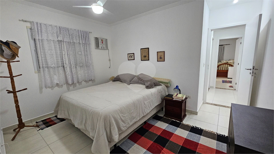 Foto REO1121825