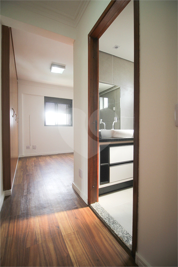 Foto REO1121849