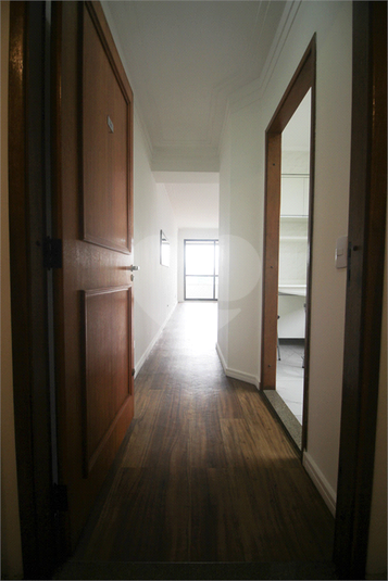 Foto REO1121849