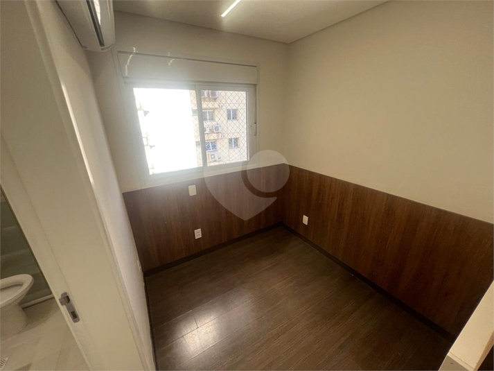 Foto REO1121854