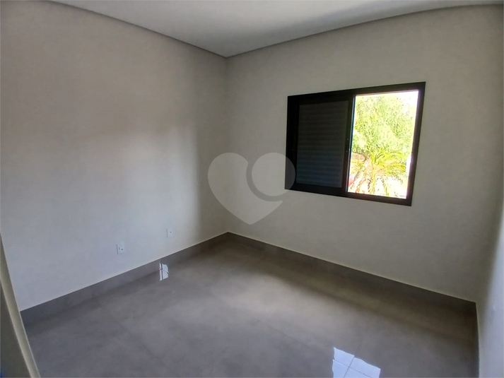 Foto REO1121858