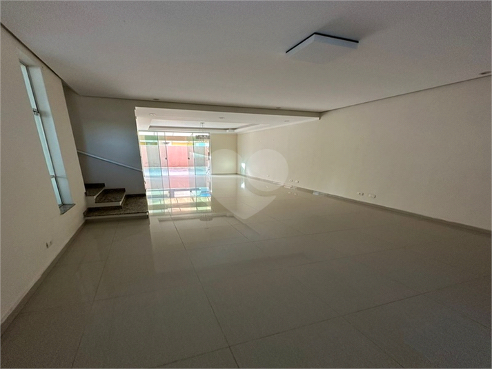 Foto REO1121876