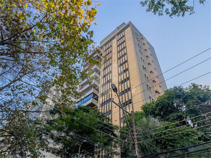 Foto REO1121908