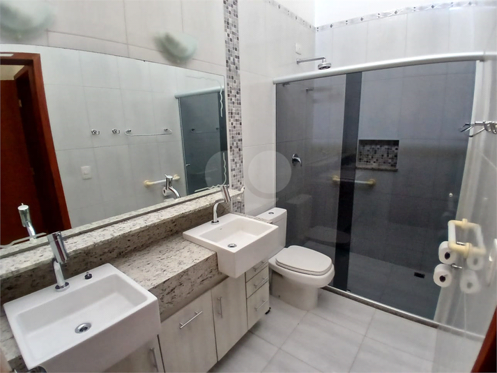 Foto REO1121909