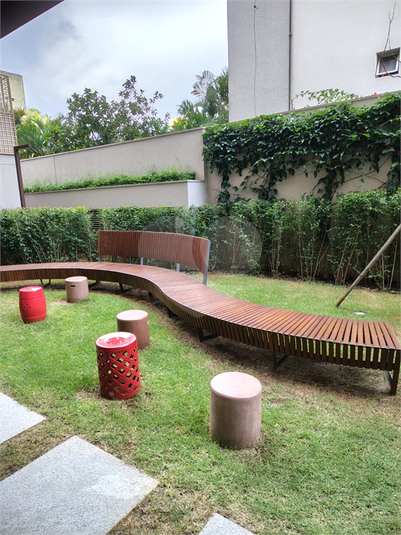 Foto REO1121911