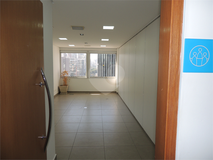 Foto REO1121922