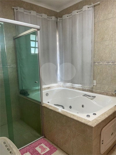Foto REO1121923