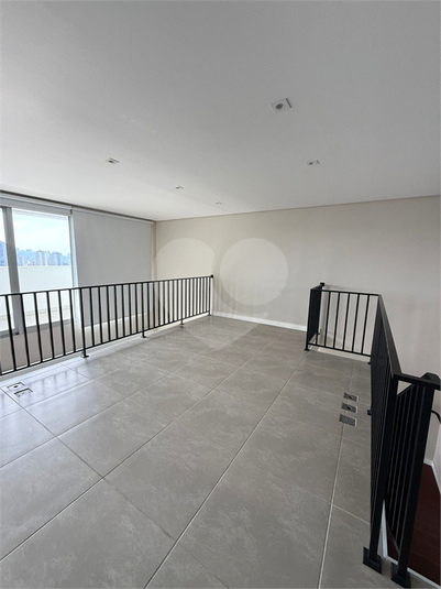 Foto REO1121938