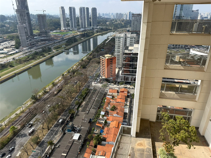 Foto REO1121938