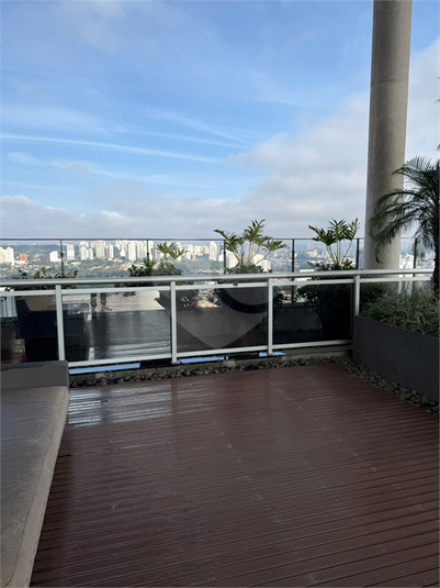 Foto REO1121938