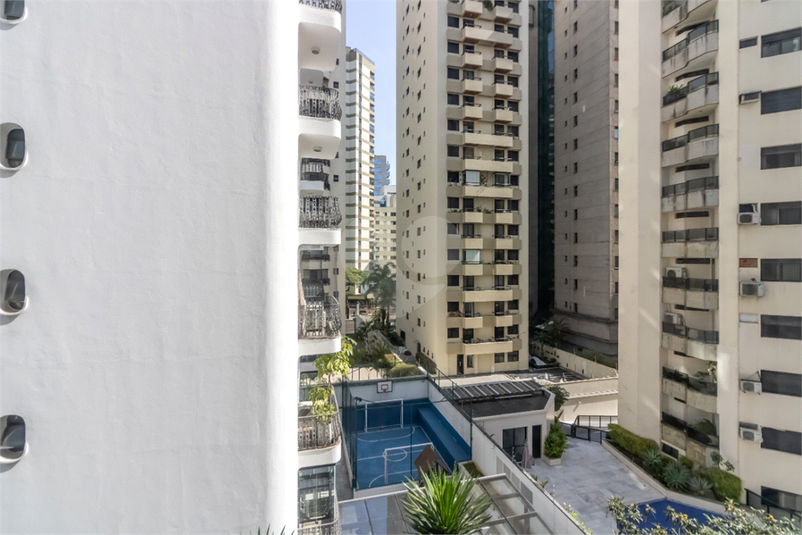 Foto REO1121963