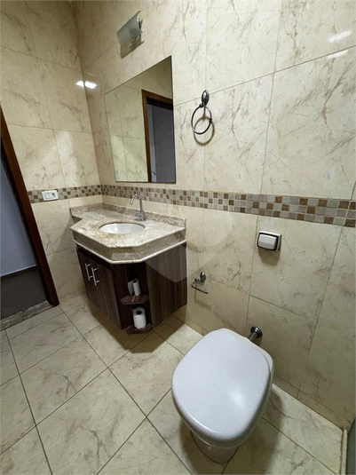 Foto REO1122039