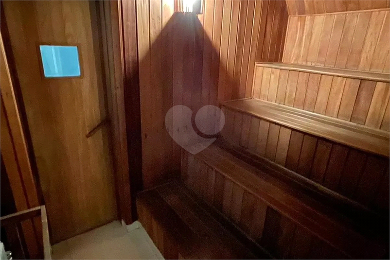 Foto REO1122067