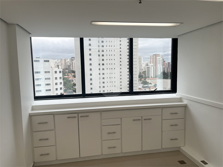 Foto REO1122079