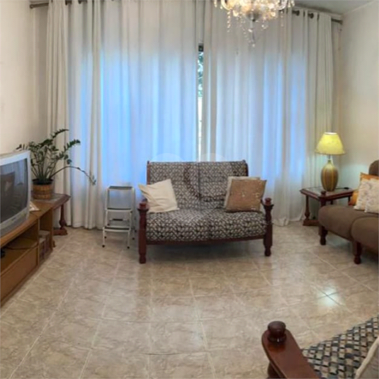Foto REO1122088