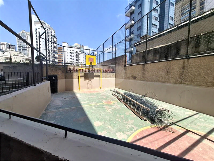 Foto REO1122131