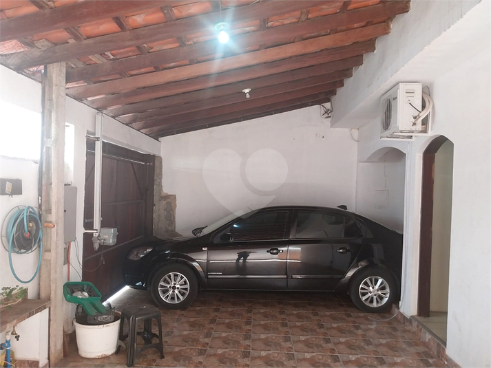 Foto REO1122133